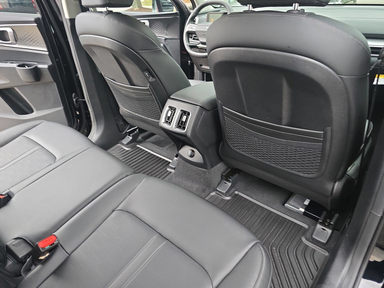 New 2026 Kia Sorento S w/ S Panoramic Sunroof Package FWD image 12
