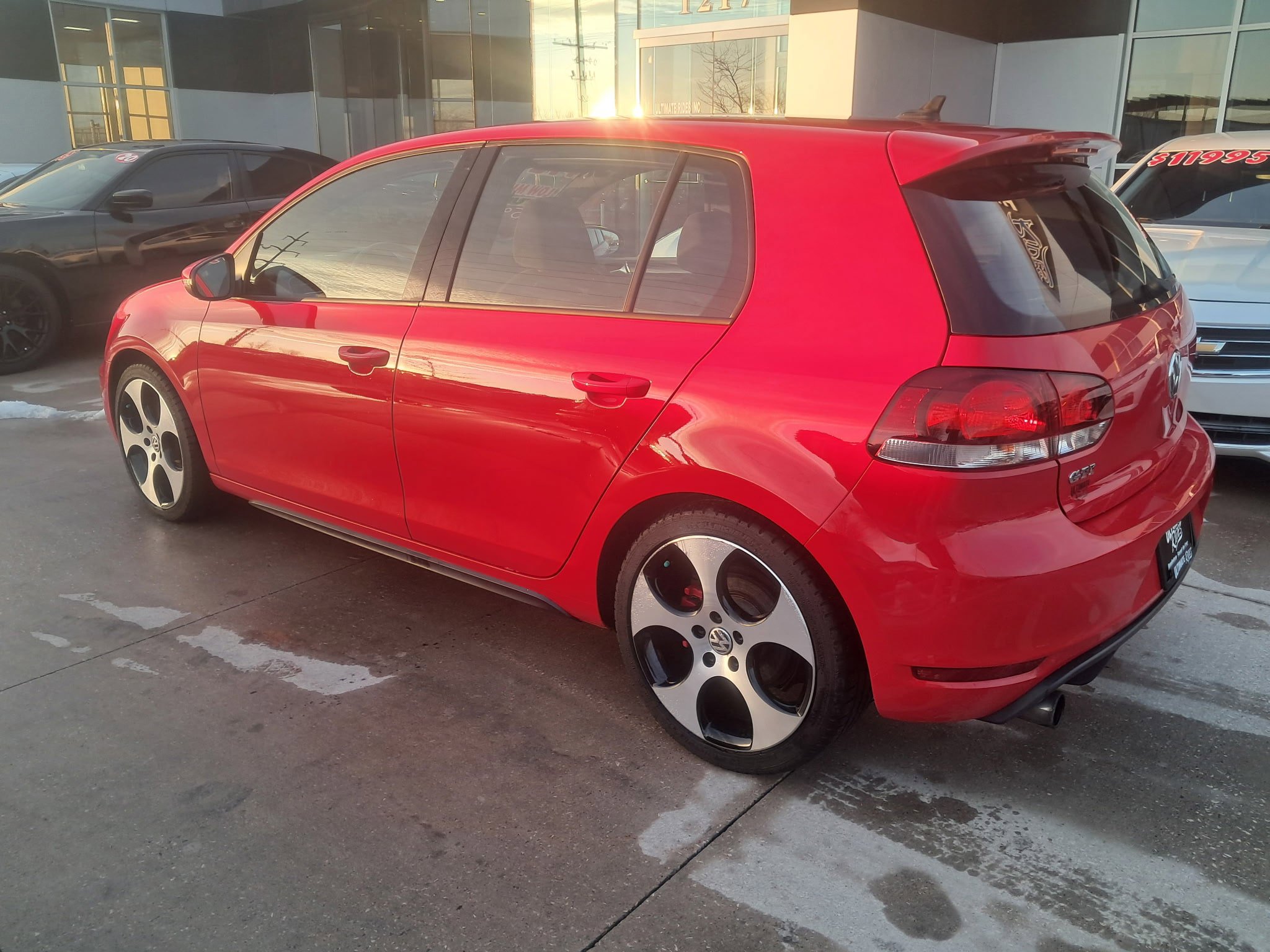 Used 2012 Volkswagen GTI Autobahn FWD image 5