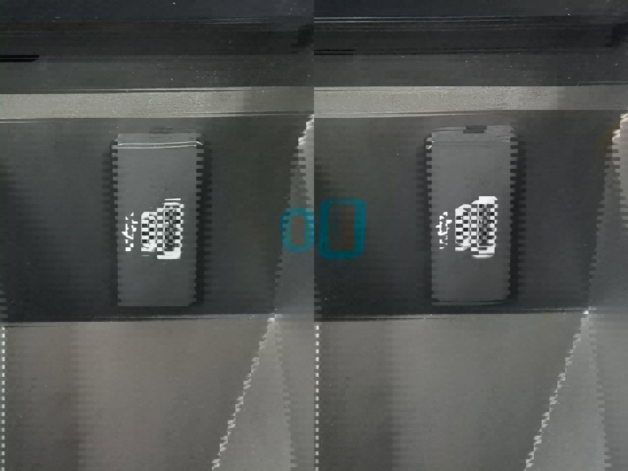 Used 2024 Ford F250 Limited w/ FX4 Off-Road Package image 20