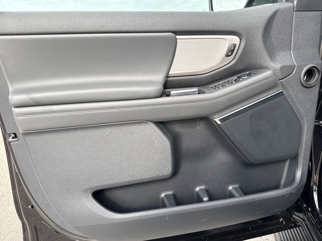New 2026 Ford Expedition Active RWD image 18