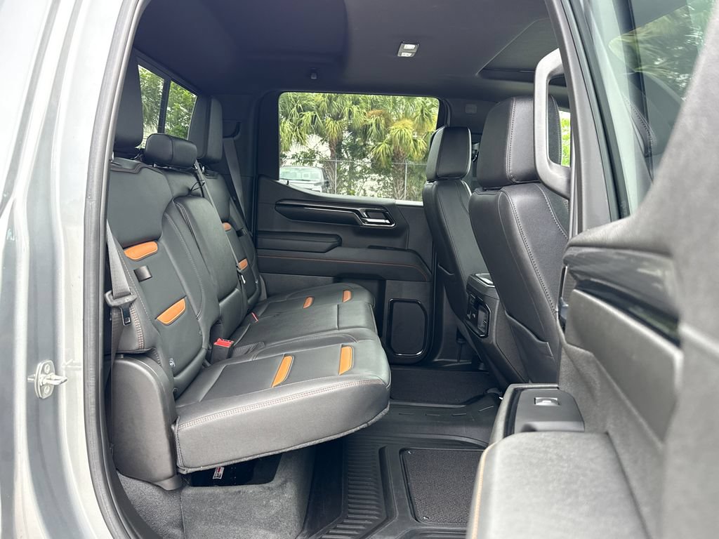 Used 2024 GMC Sierra 1500 AT4 w/ Technology Package AWD/4WD image 31