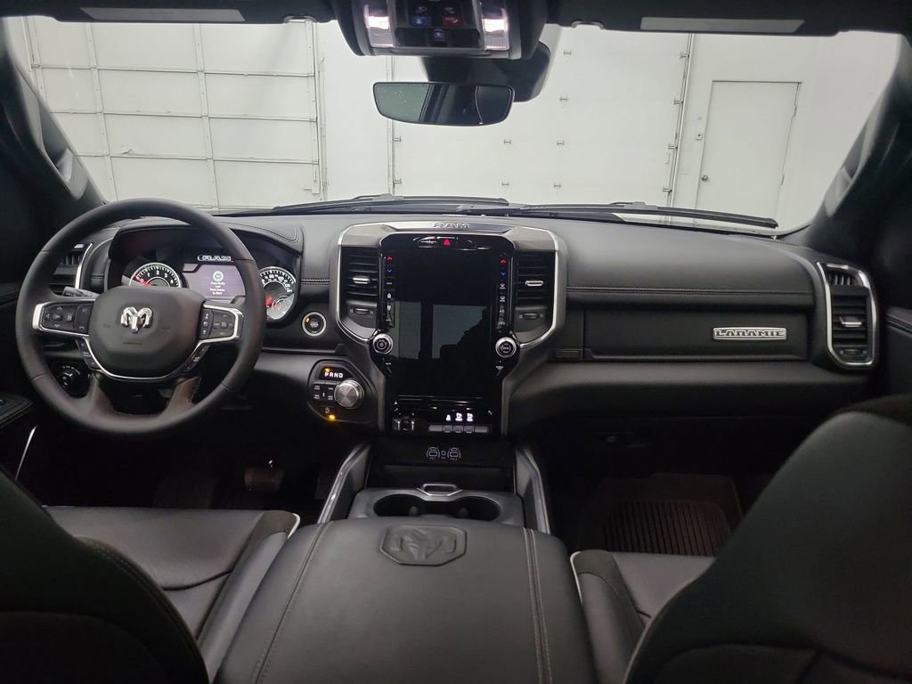 Used 2025 RAM 1500 Laramie AWD/4WD image 10