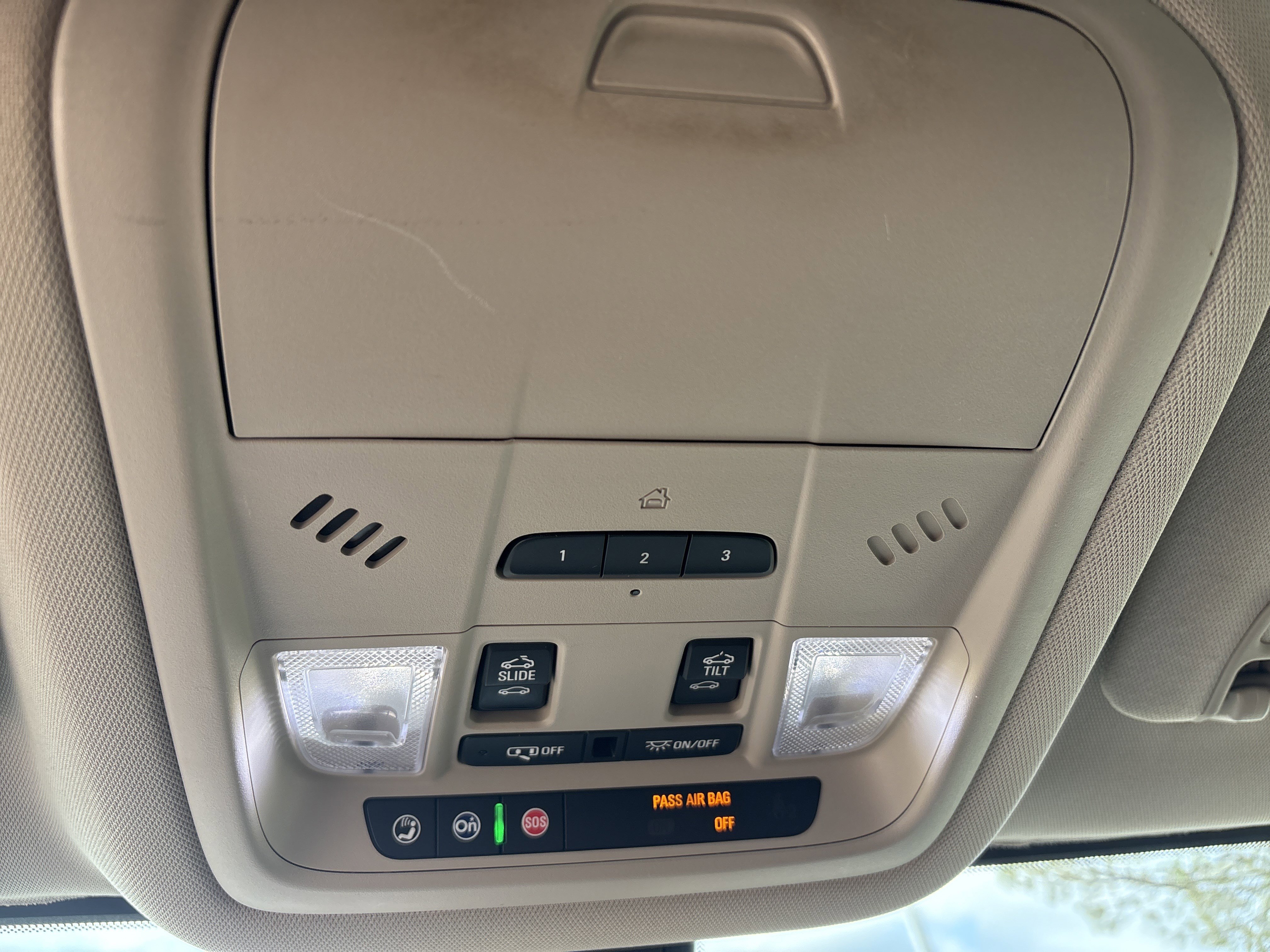 Used 2019 GMC Acadia Denali w/ Technology Package AWD/4WD image 26