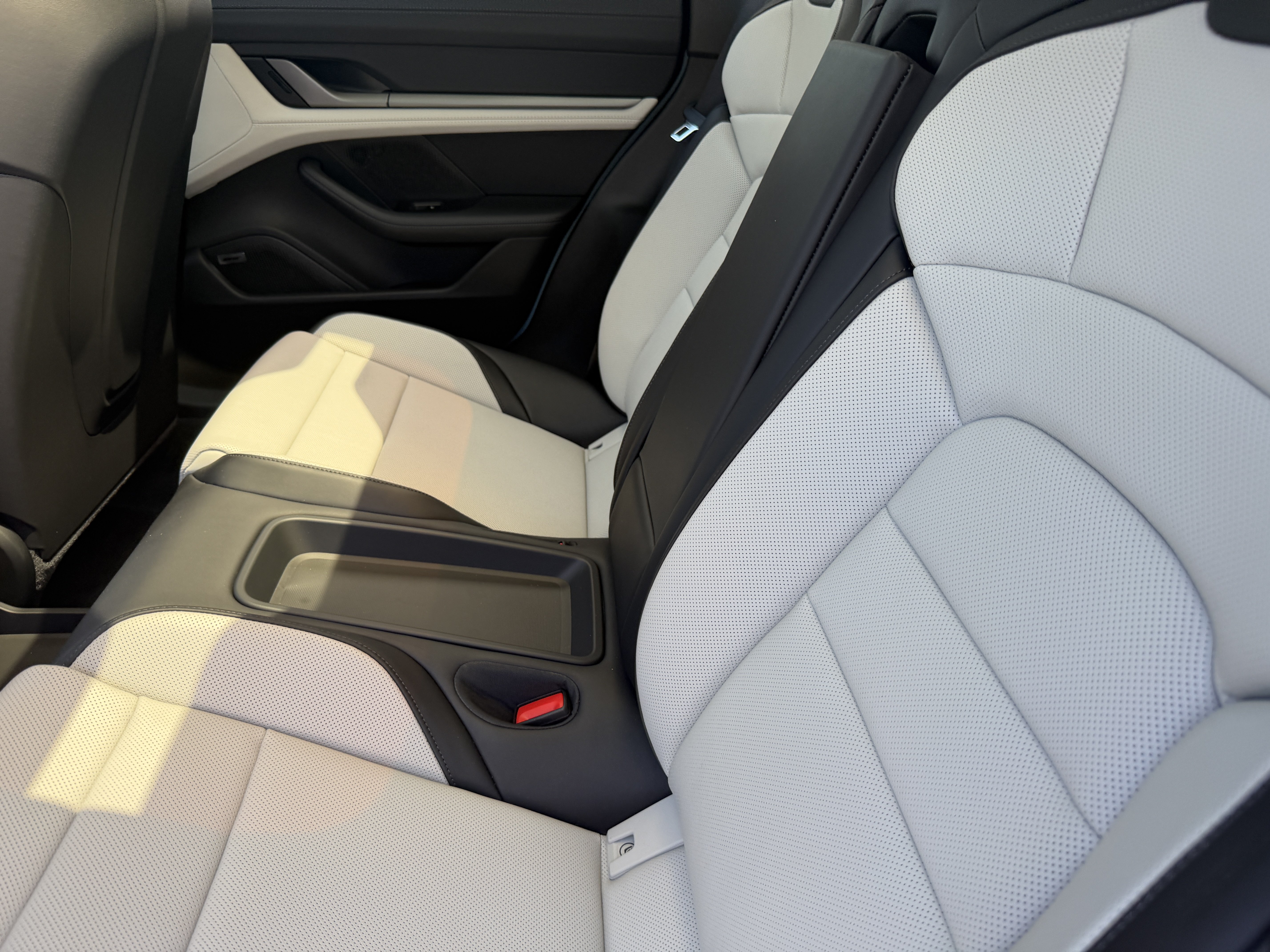New 2026 Porsche Taycan AWD/4WD image 18