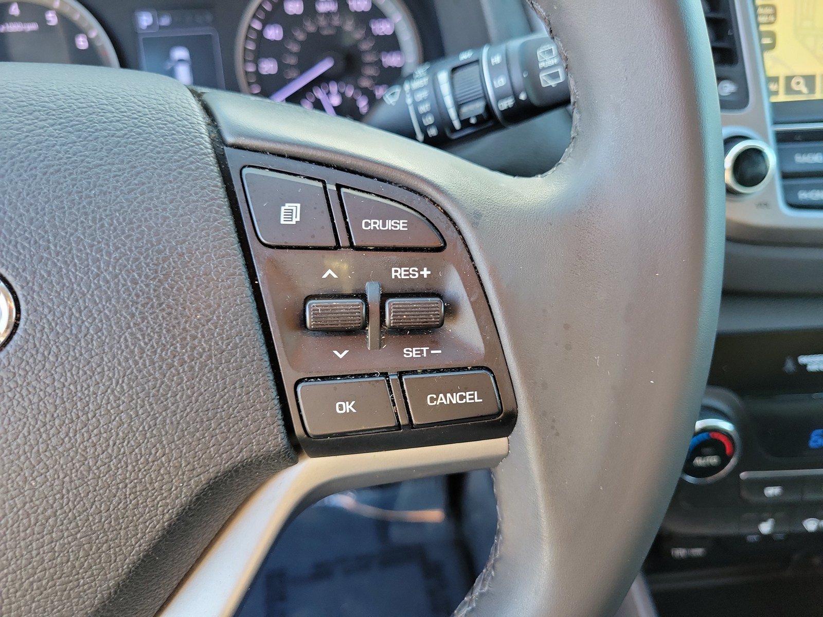 Used 2017 Hyundai Tucson SE Plus AWD/4WD image 19