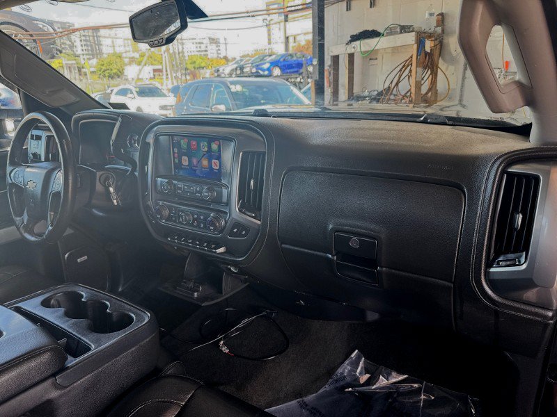 Used 2017 Chevrolet Silverado 2500 LTZ w/ Duramax Plus Package AWD/4WD image 26