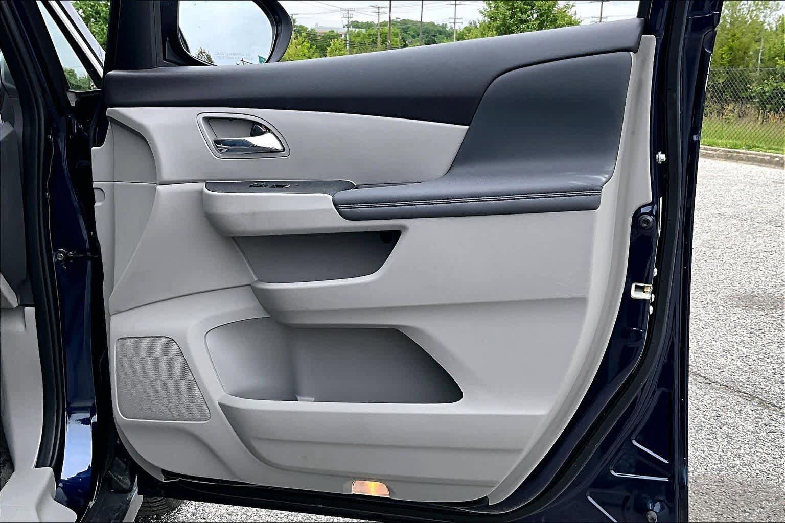 Used 2017 Honda Odyssey EX-L image 23