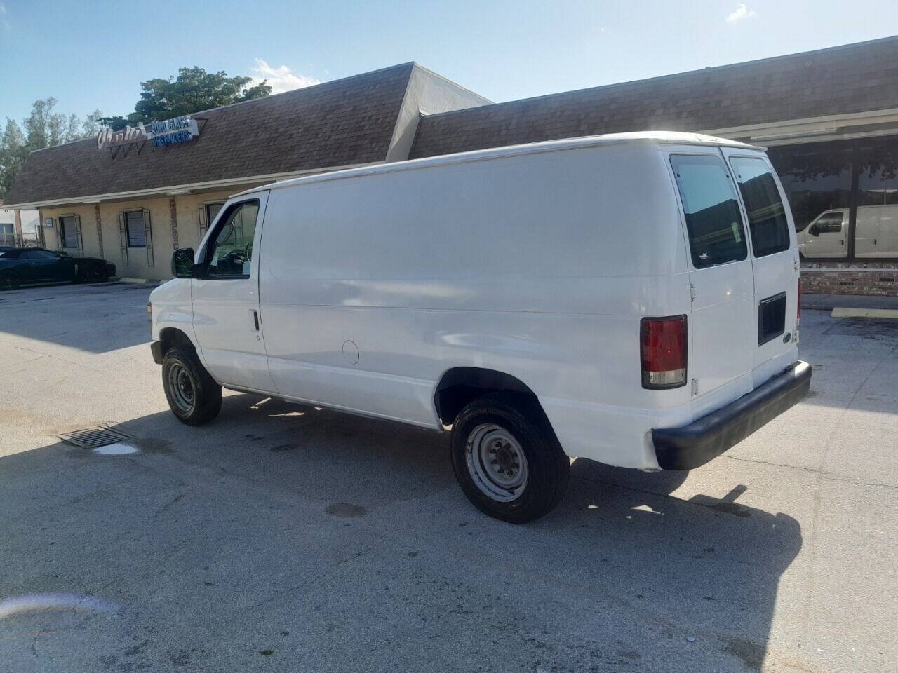 Used 2012 Ford E-250 and Econoline 250 w/ PWR Group RWD image 4