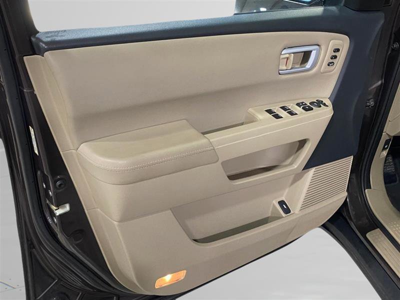 Used 2015 Honda Pilot Touring image 25