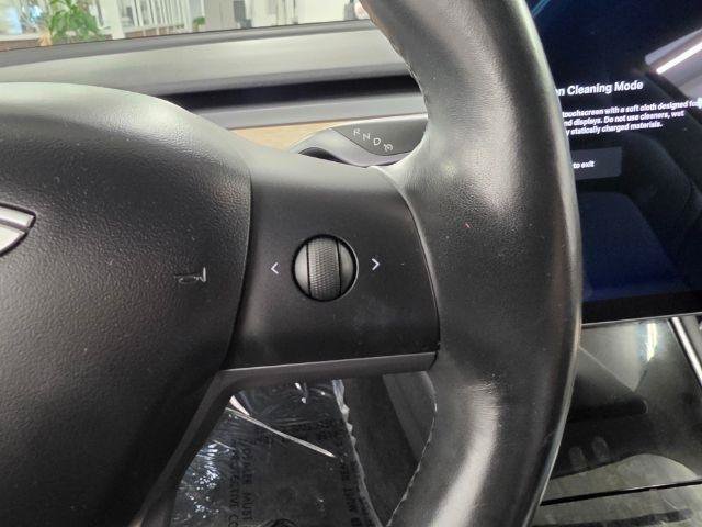 Used 2019 Tesla Model 3 Mid Range RWD image 13