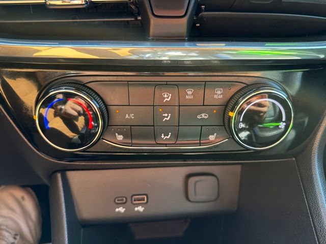 Used 2025 Buick Encore GX Sport Touring w/ Comfort Package FWD image 27