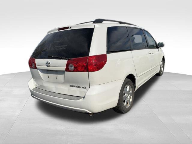 Used 2008 Toyota Sienna XLE FWD image 7