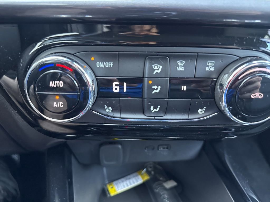 Used 2024 Chevrolet Trax ACTIV w/ Driver Confidence Package image 30