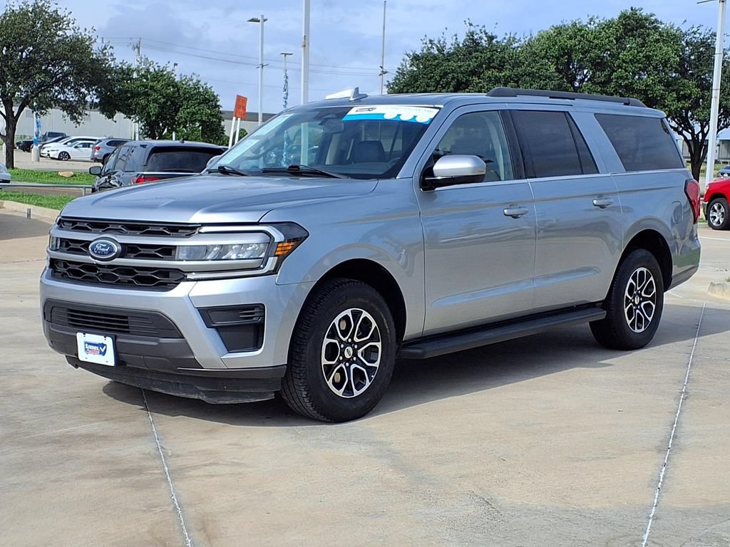 Used 2024 Ford Expedition Max XLT RWD image 3