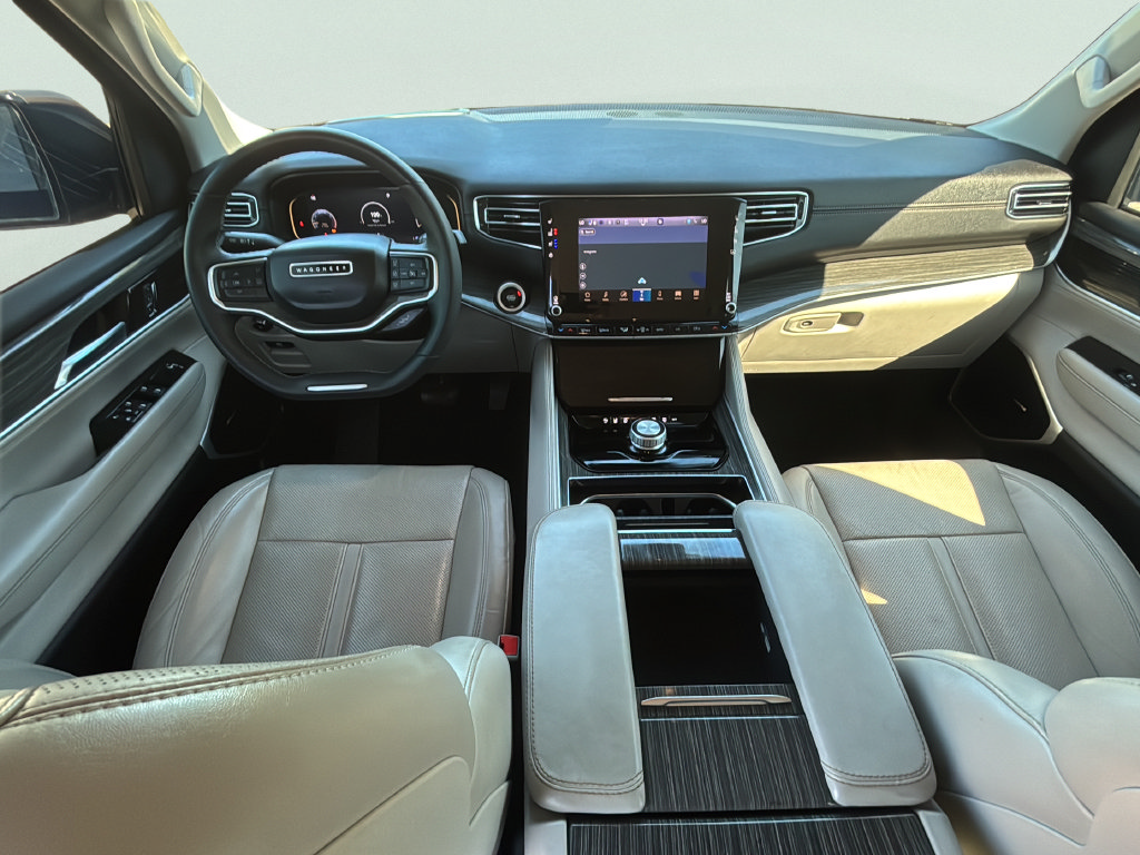 Used 2022 Jeep Wagoneer Series III RWD image 18