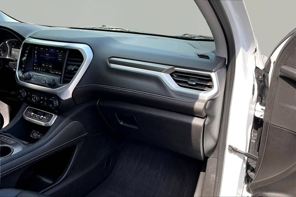 Used 2022 GMC Acadia SLT w/ Elevation Edition FWD image 18