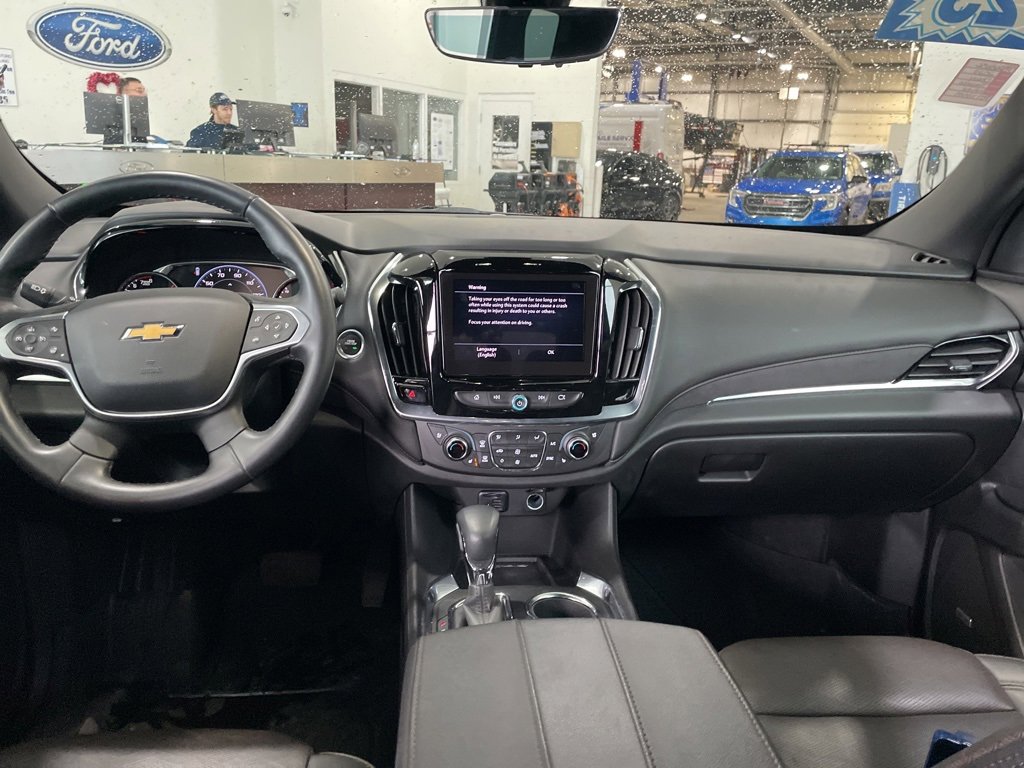 Used 2023 Chevrolet Traverse High Country image 12