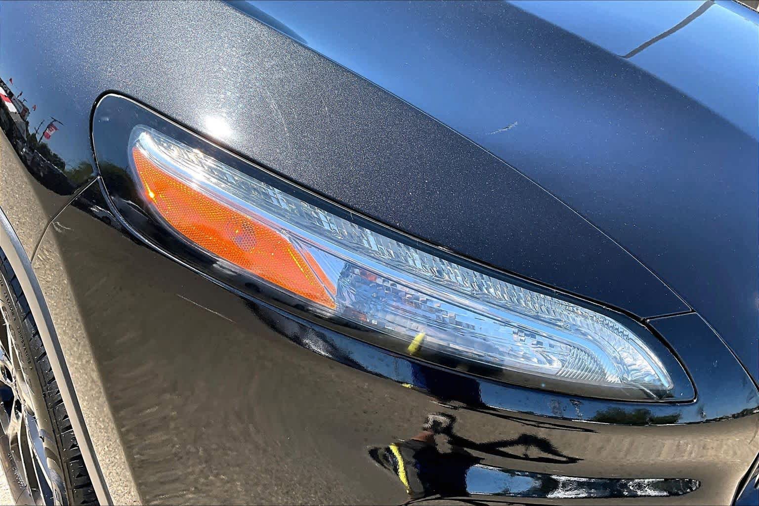 Used 2016 Jeep Cherokee Latitude FWD image 27