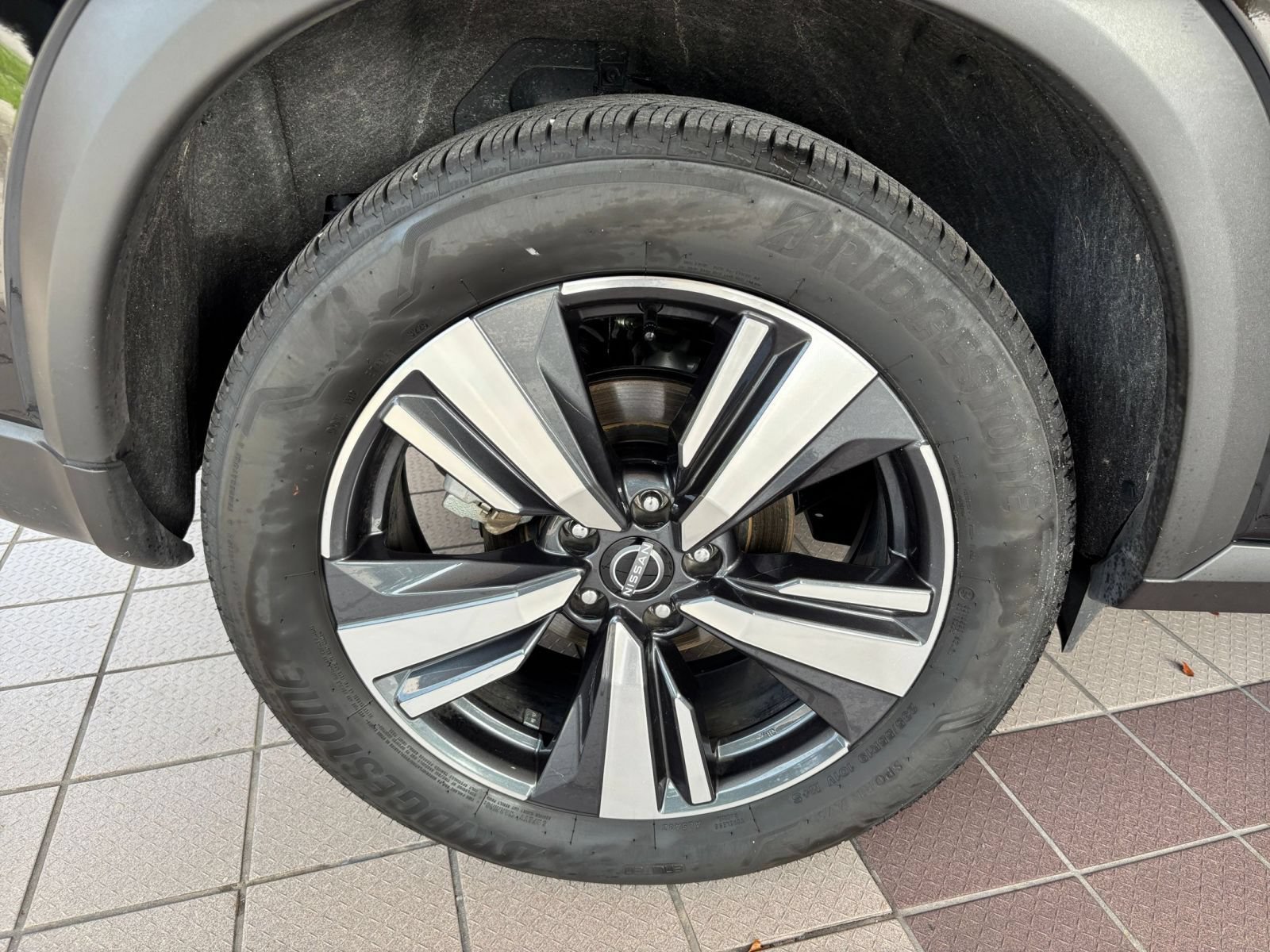 Used 2026 Nissan Rogue SL FWD image 32