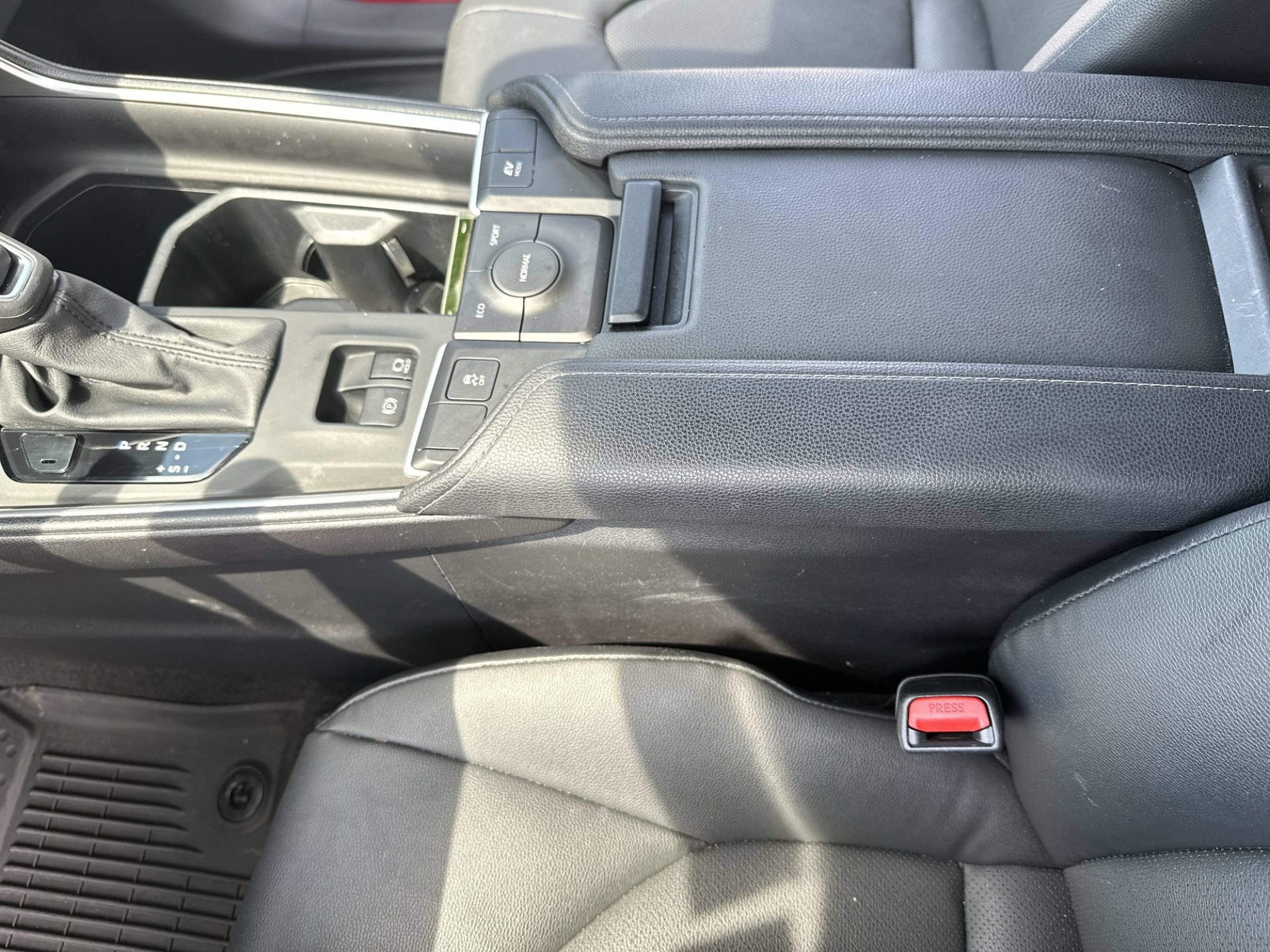Used 2024 Toyota Grand Highlander XLE FWD image 20