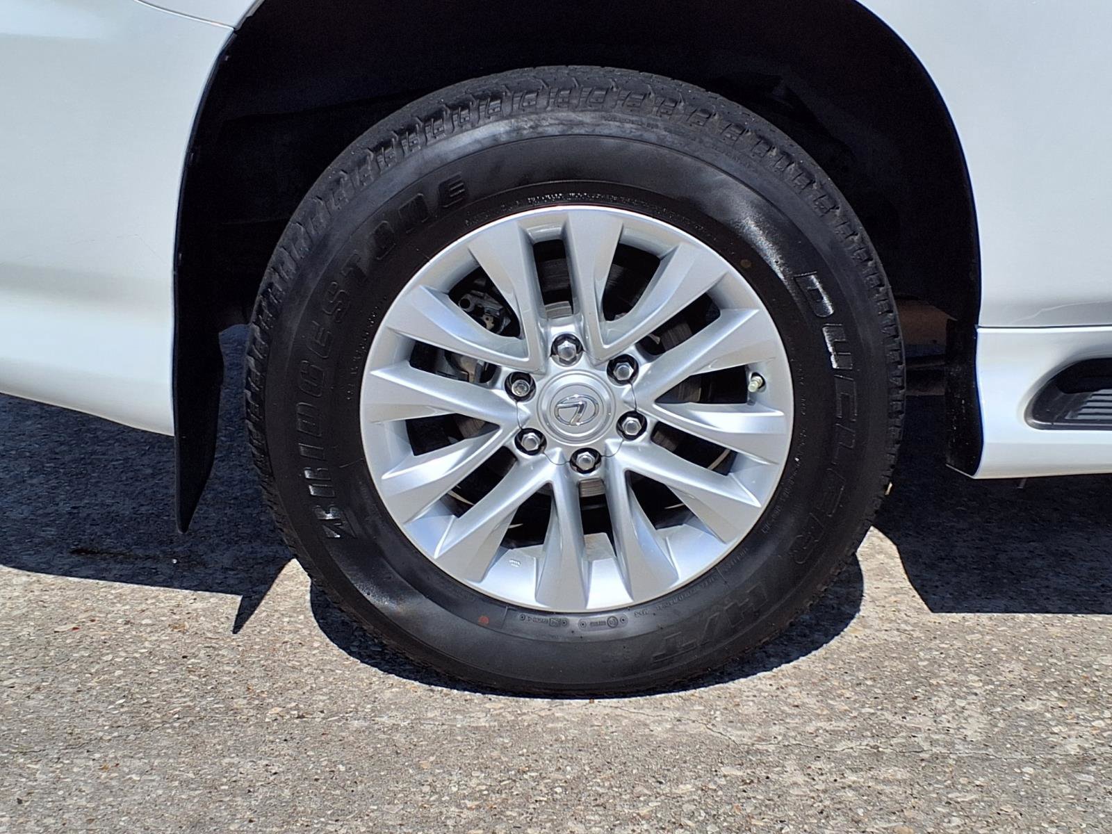 Used 2021 Lexus GX 460 Premium w/ Premium Package AWD/4WD image 27