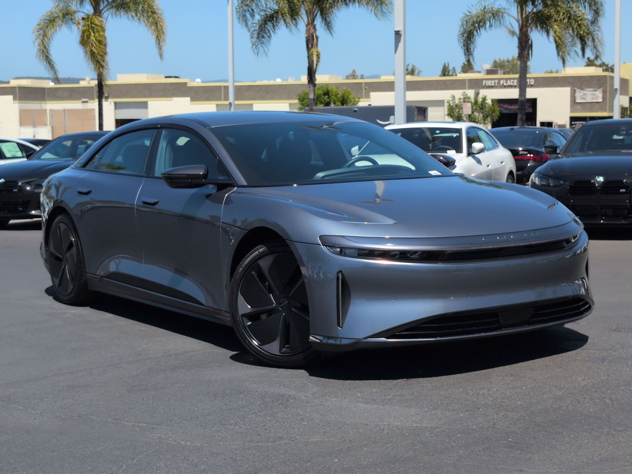 Used 2024 Lucid Air Touring AWD/4WD image 2