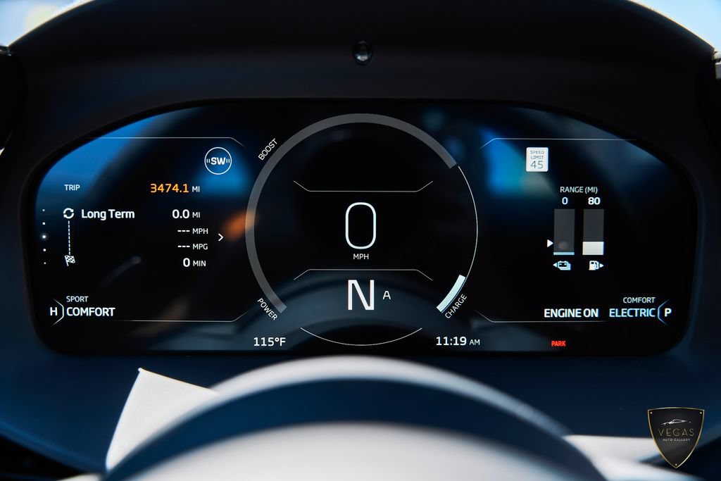 Used 2025 McLaren Artura RWD image 69