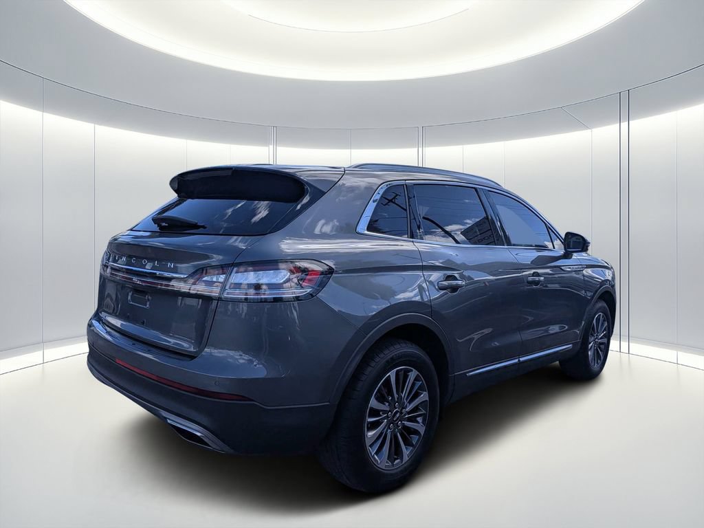 Used 2023 Lincoln Nautilus AWD w/ Premium Package image 4
