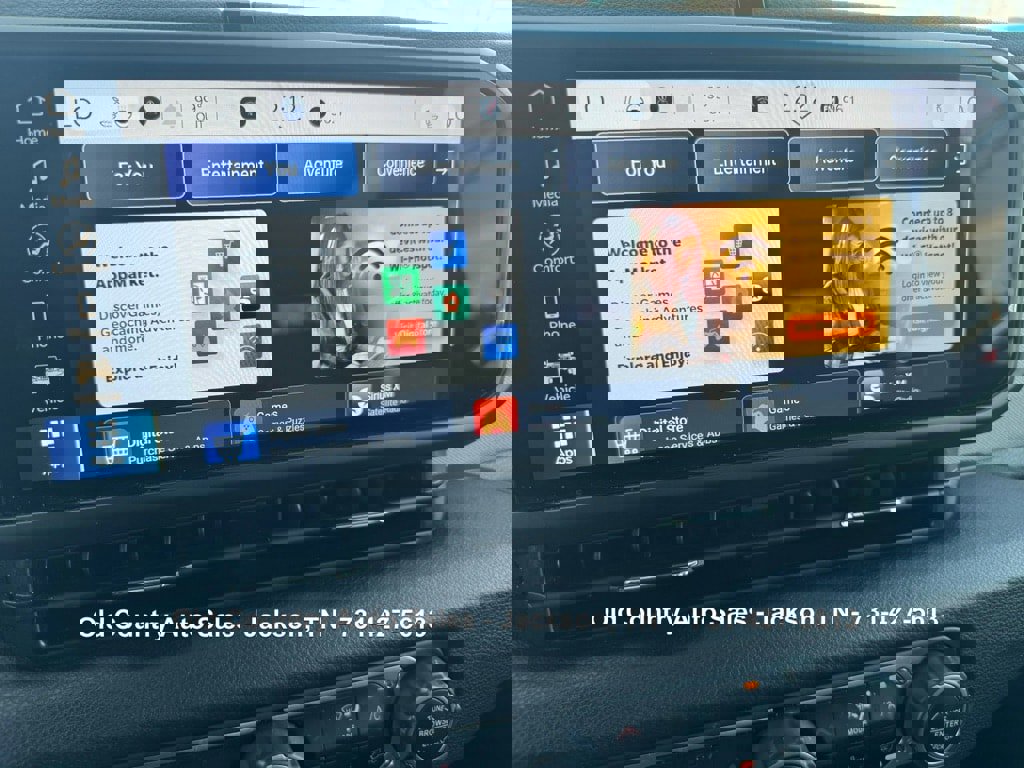 Used 2025 Jeep Wrangler Sport image 56