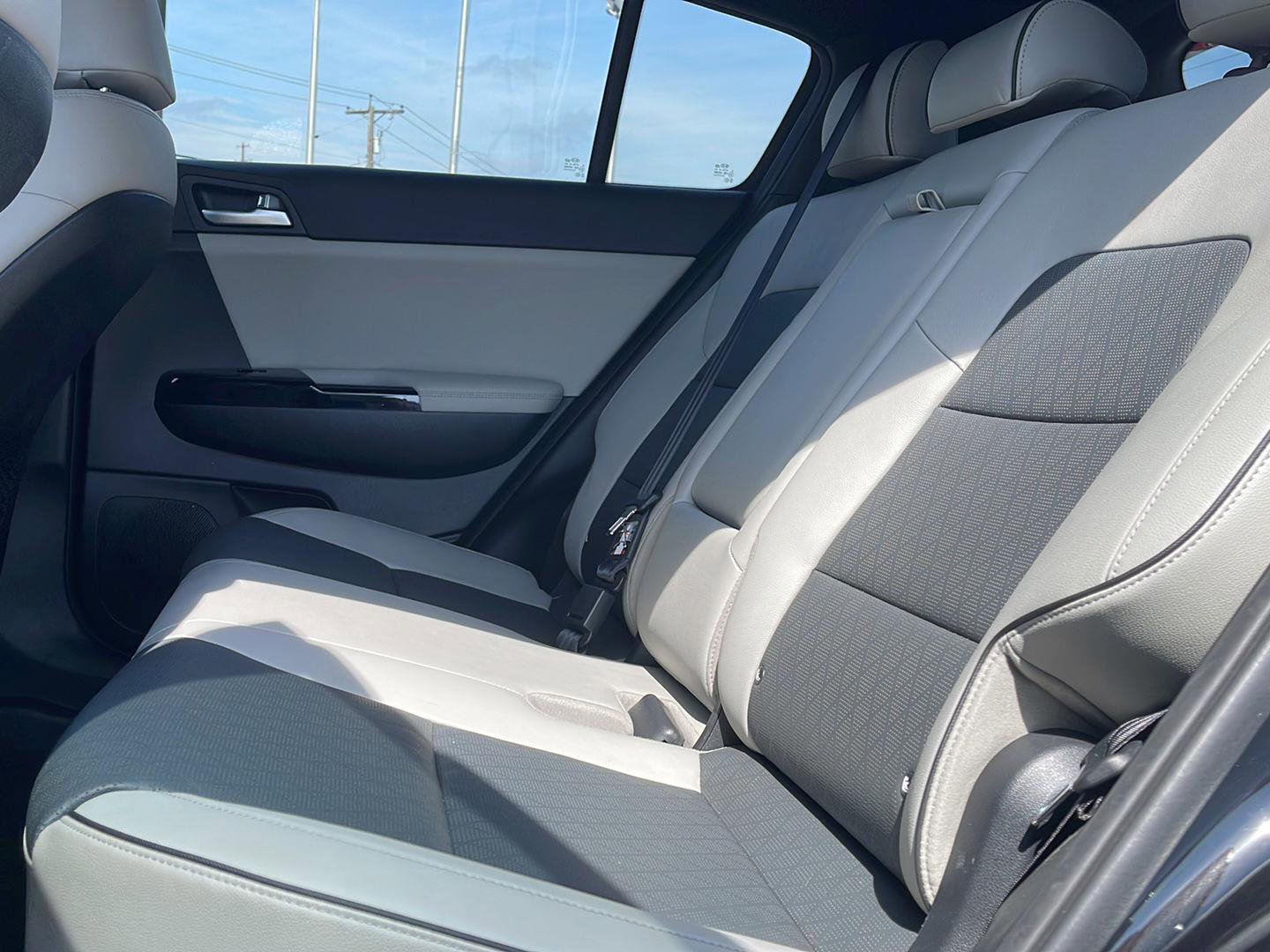 Used 2019 Kia Sportage EX w/ EX Sport Appearance Package image 8