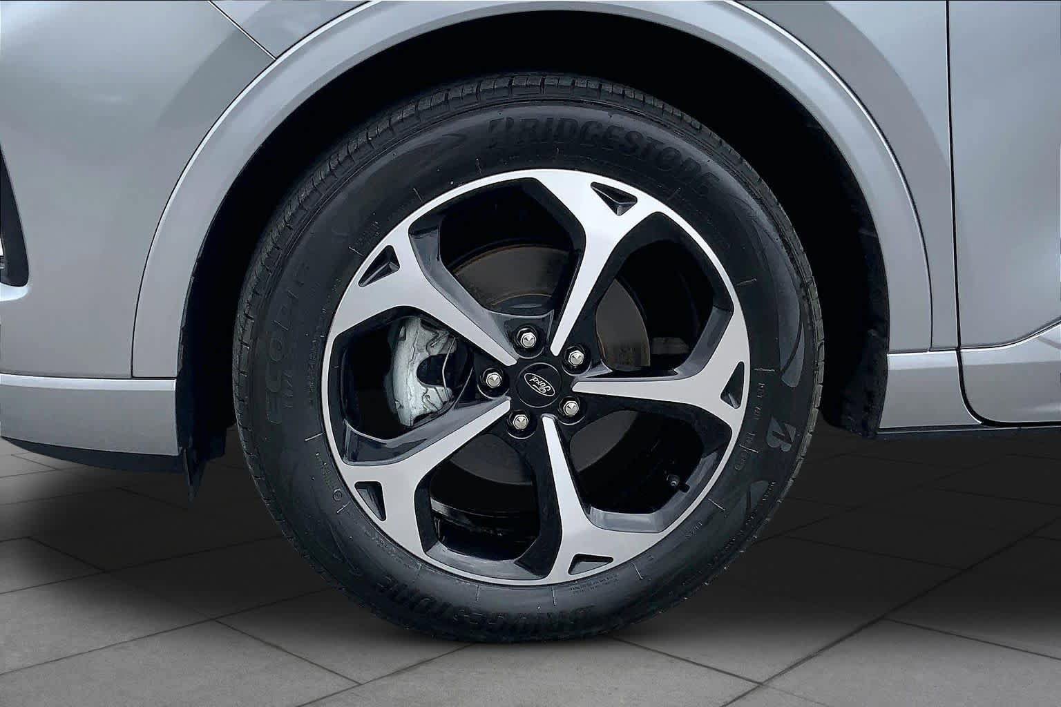Certified 2023 Ford Escape ST-Line Elite AWD/4WD image 11