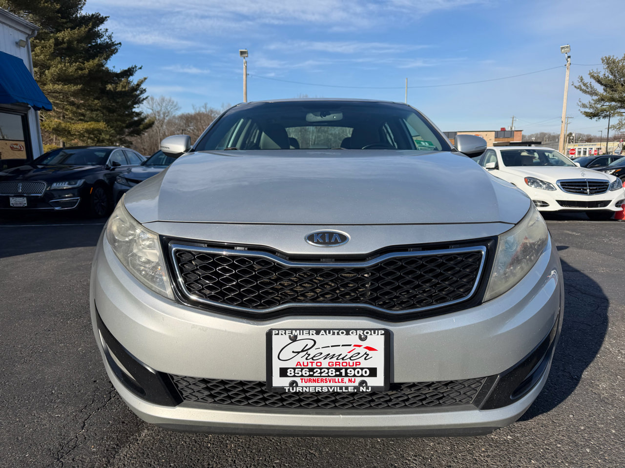 Used 2012 Kia Optima EX w/ Premium Pkg image 2