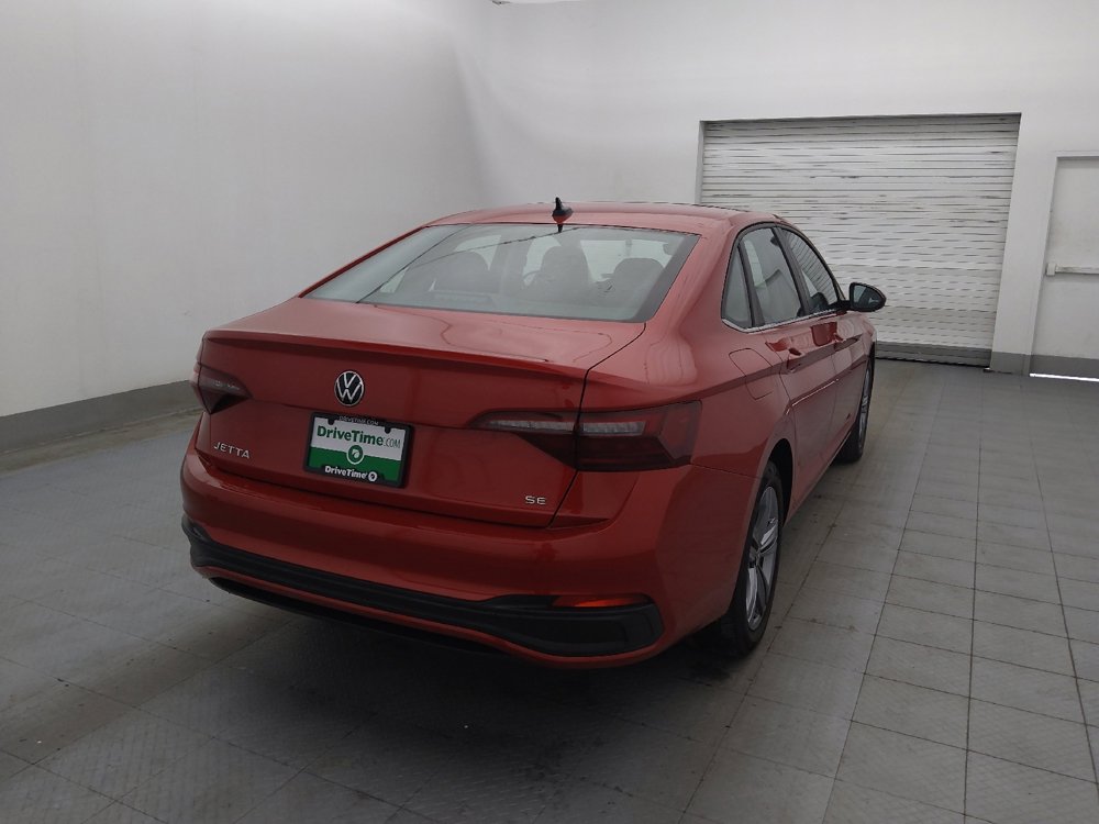 Used 2023 Volkswagen Jetta SE w/ Panoramic Sunroof Package FWD image 9