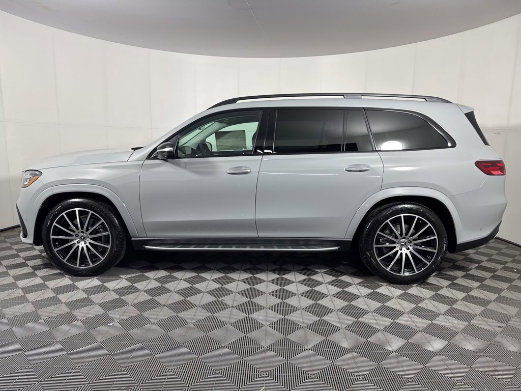 New 2026 Mercedes-Benz GLS 450 4MATIC image 3