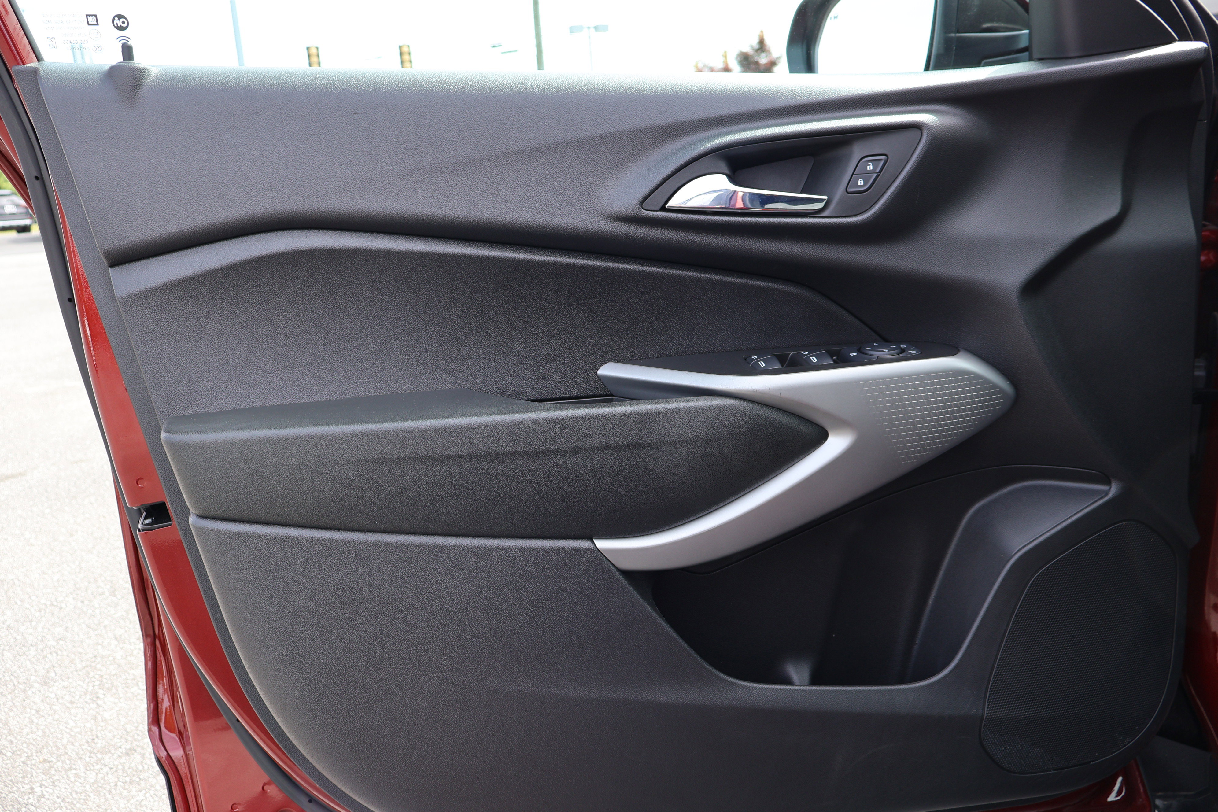 Used 2024 Chevrolet Trax RS w/ Driver Confidence Package image 13