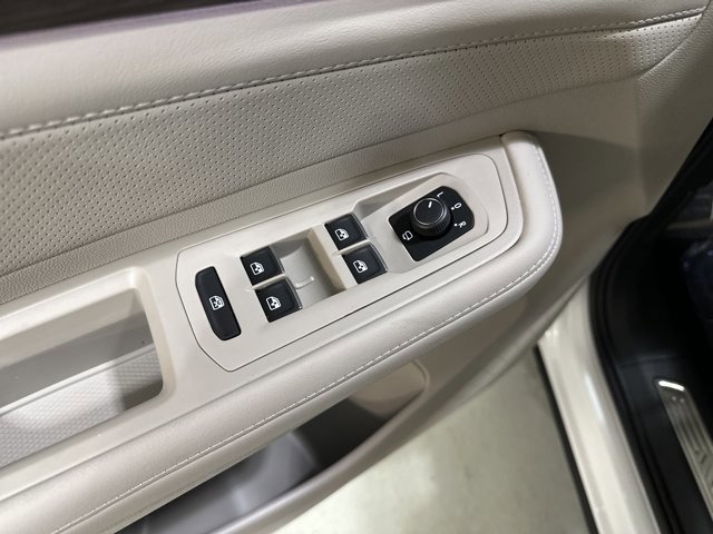 New 2026 Volkswagen Atlas SEL Premium R-Line image 19