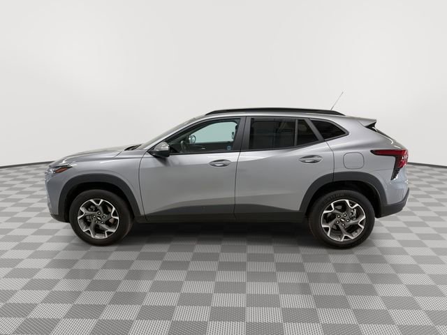 Certified 2025 Chevrolet Trax LT w/ LT Convenience Package FWD image 6