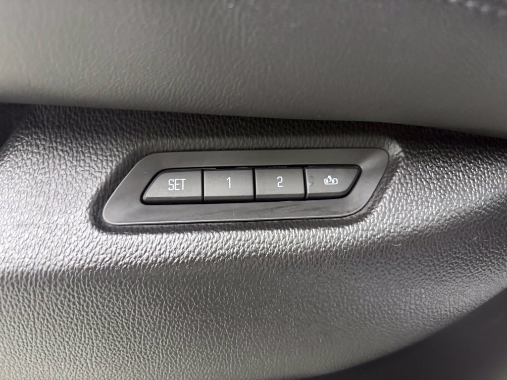Used 2017 Cadillac Escalade ESV Luxury AWD/4WD image 10