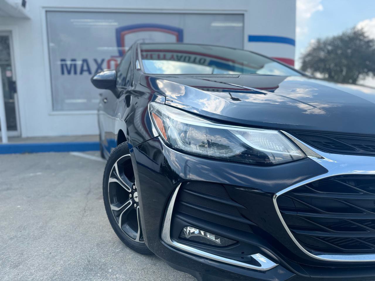 Used 2019 Chevrolet Cruze LT w/ Convenience Package image 18
