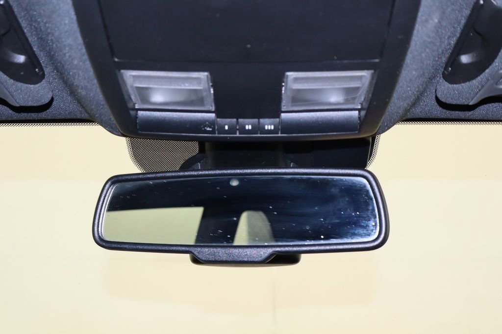 Used 2020 Dodge Challenger R/T RWD image 23