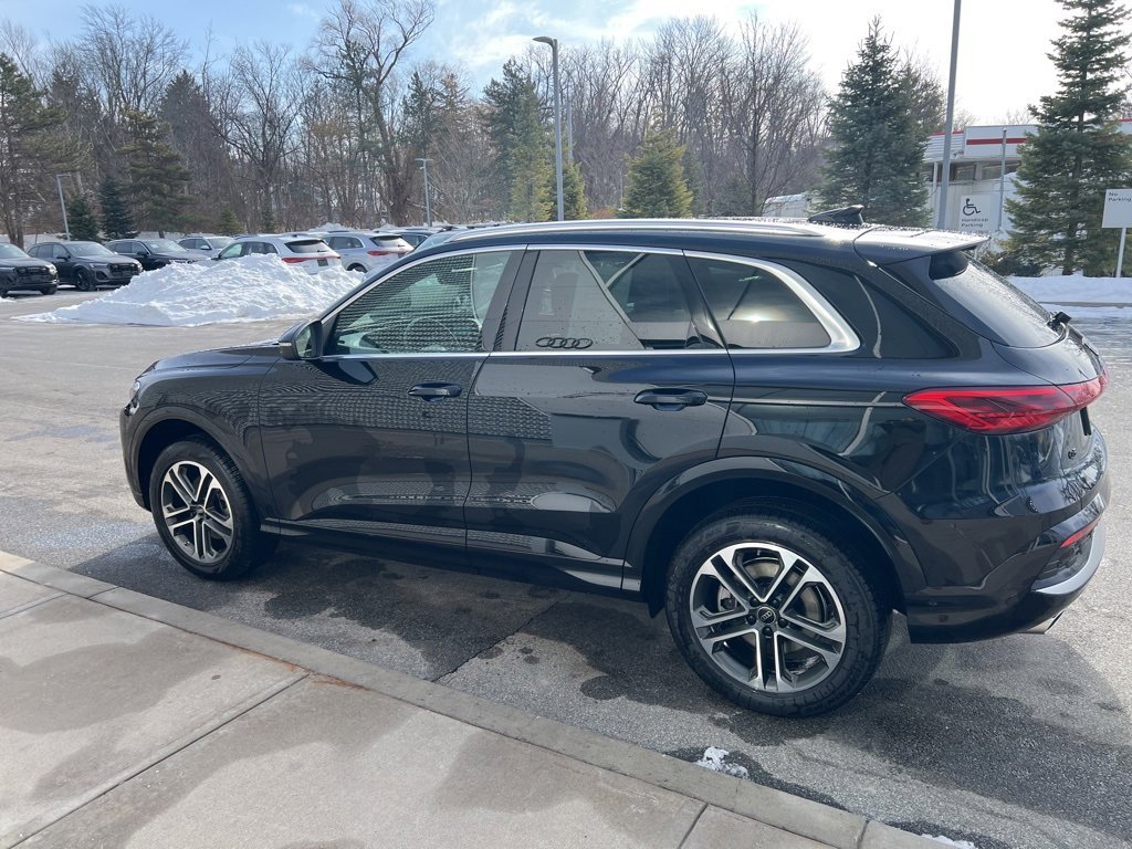 Certified 2025 Audi Q5 Premium image 38