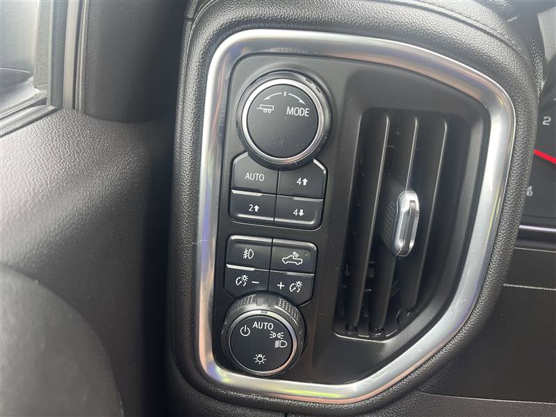Used 2021 Chevrolet Silverado 1500 RST image 24