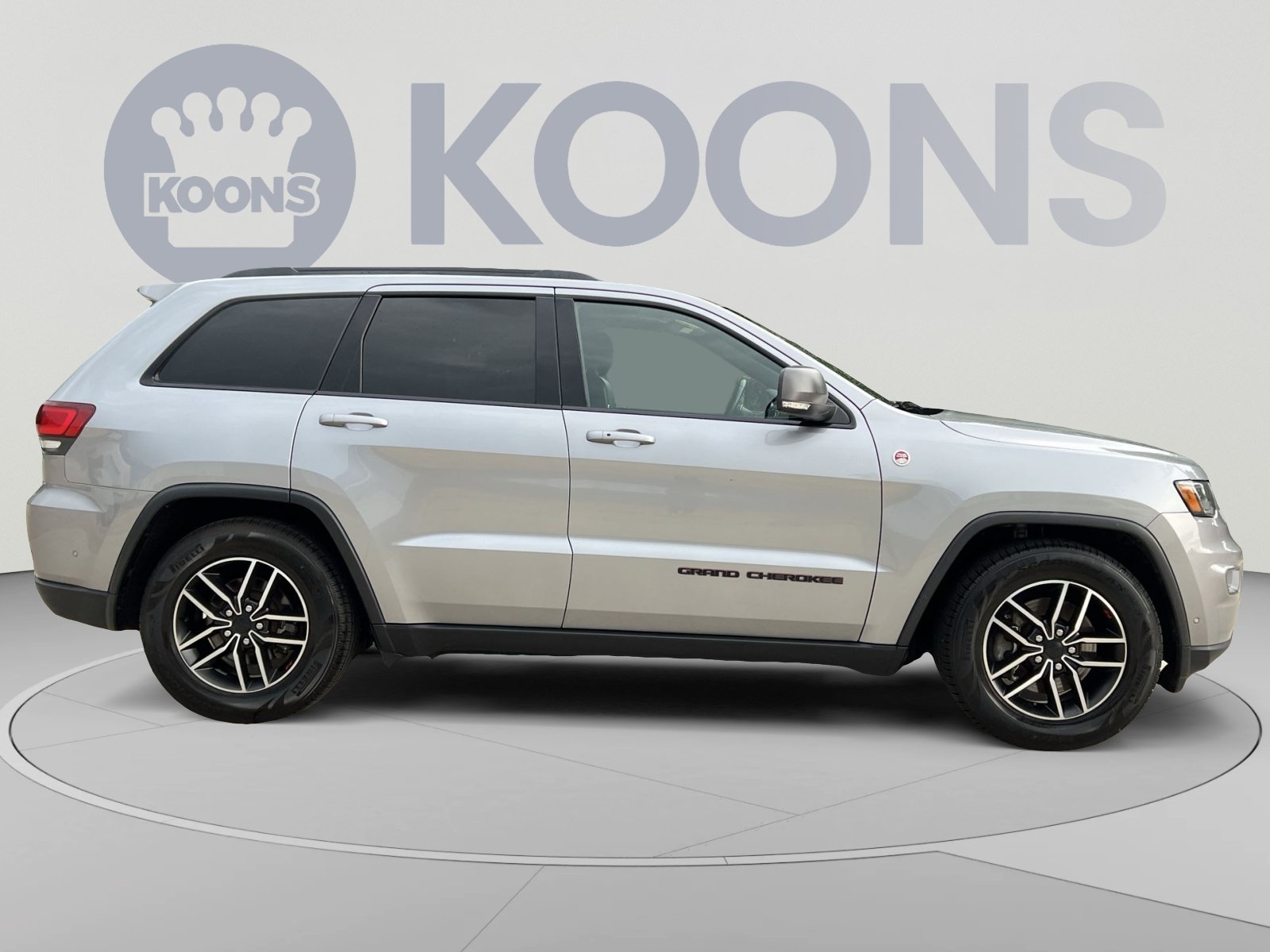Used 2021 Jeep Grand Cherokee Trailhawk w/ Trailhawk Luxury Group AWD/4WD image 8