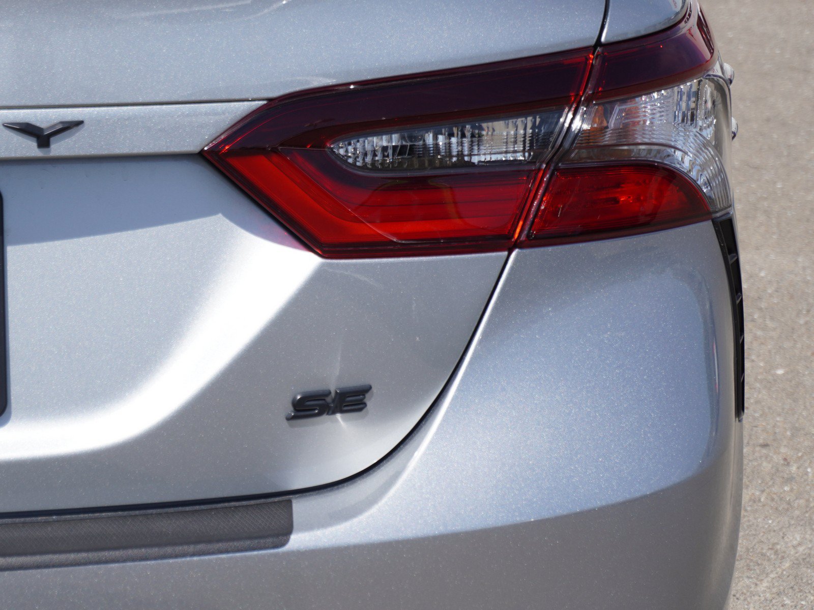 Used 2024 Toyota Camry SE FWD image 10
