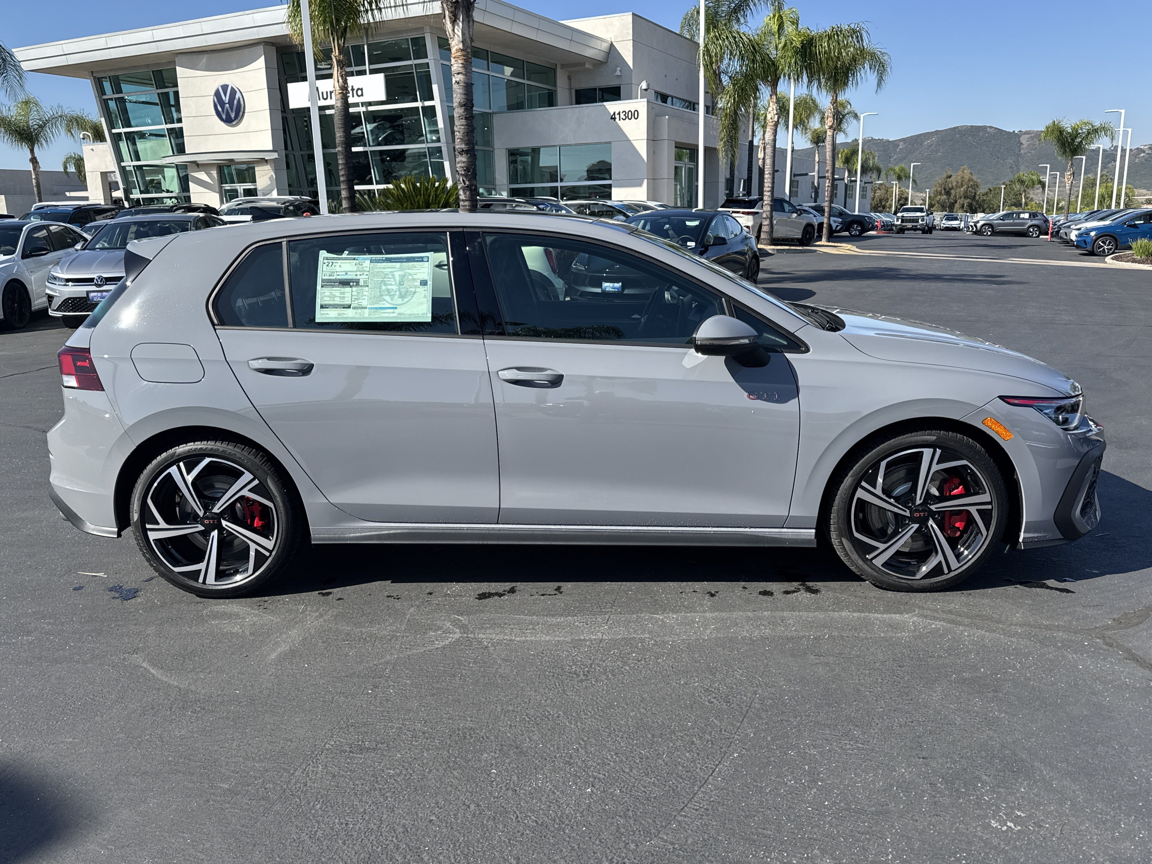 New 2026 Volkswagen Golf SE FWD image 9