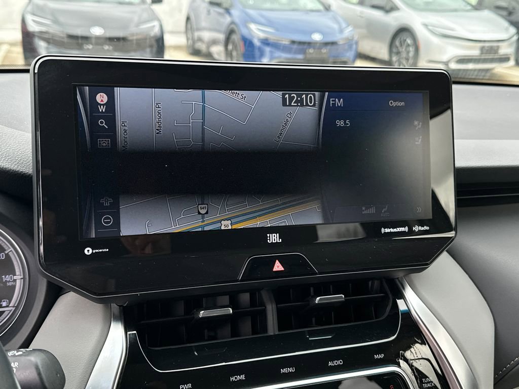 Used 2022 Toyota Venza Limited image 29