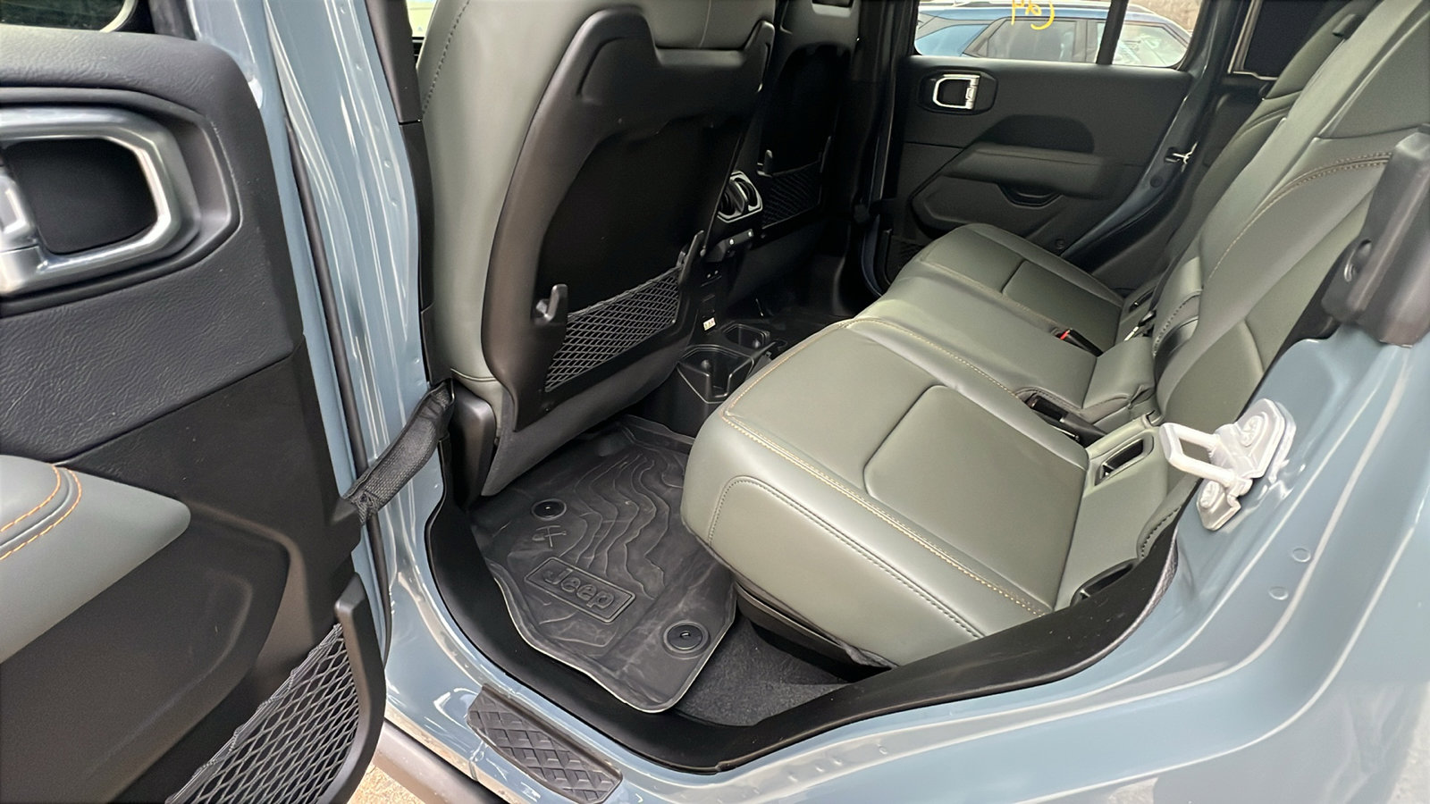 Used 2024 Jeep Gladiator Mojave image 23