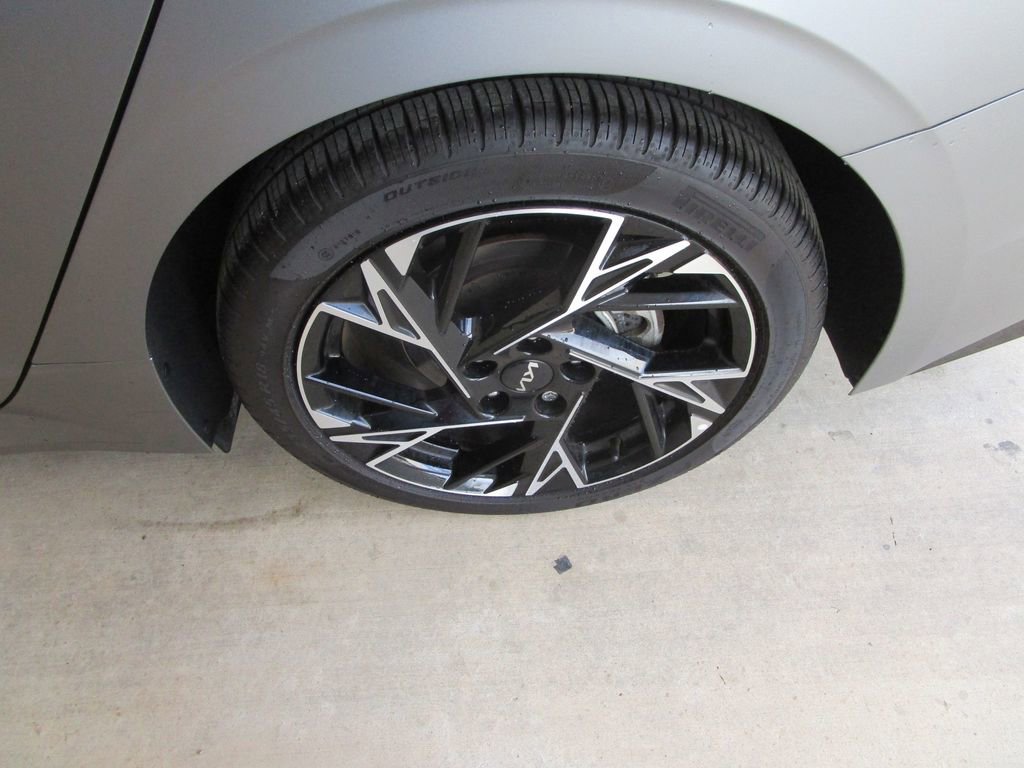 Used 2025 Kia K5 GT-Line image 9