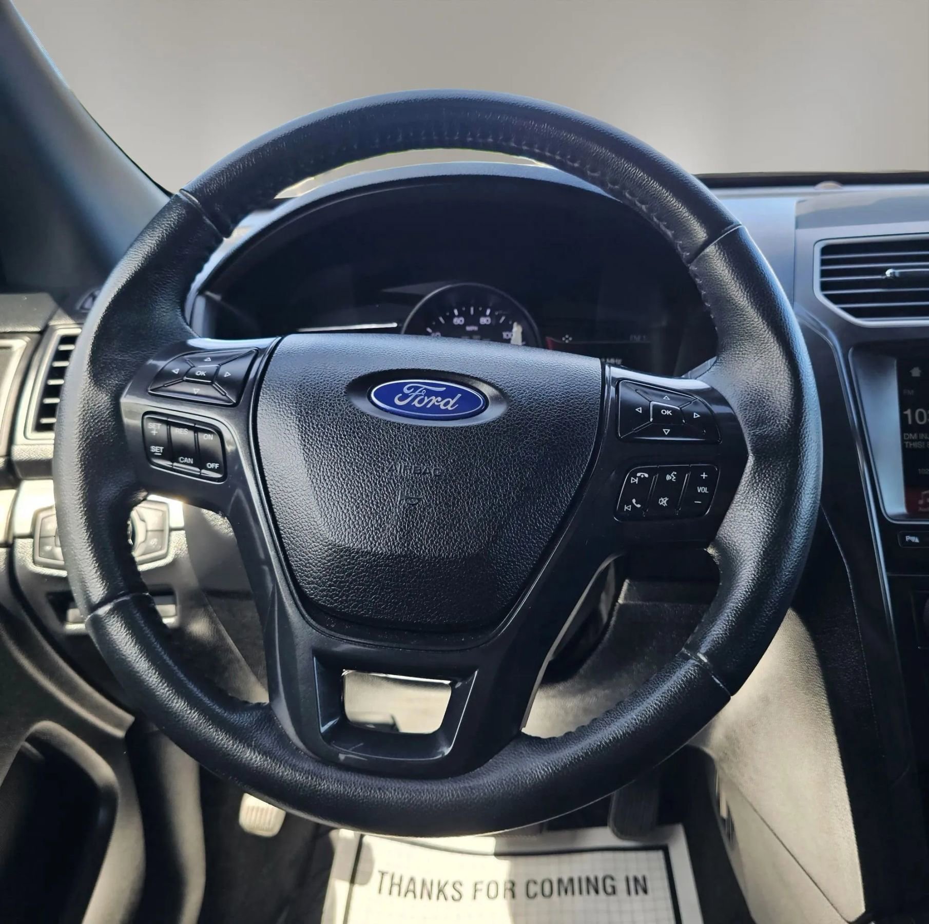 Used 2018 Ford Explorer XLT w/ Equipment Group 202A AWD/4WD image 29