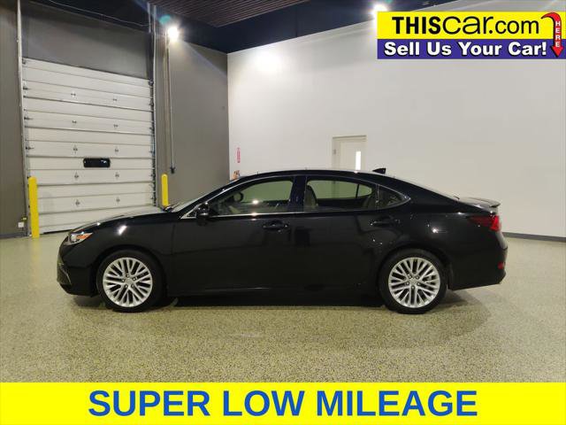 Used 2016 Lexus ES 350 w/ Luxury Package w/Wood Trim FWD image 5